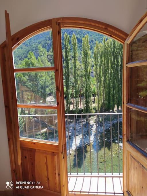 Casa Sobre Rio Noguera Pallaresa Gerri de la Sal エクステリア 写真
